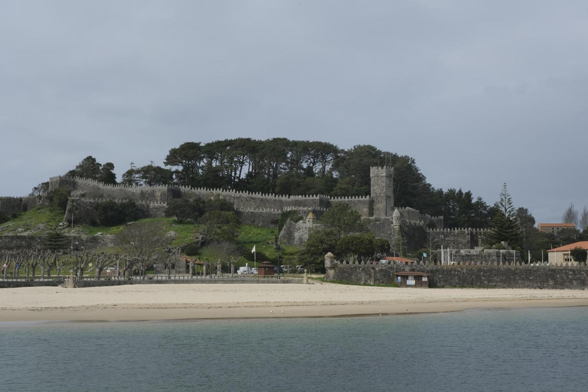 Casita A Estrenar En Finca Con Rio Proxima A Tui, Gondomar Y Portugal. 외부 사진