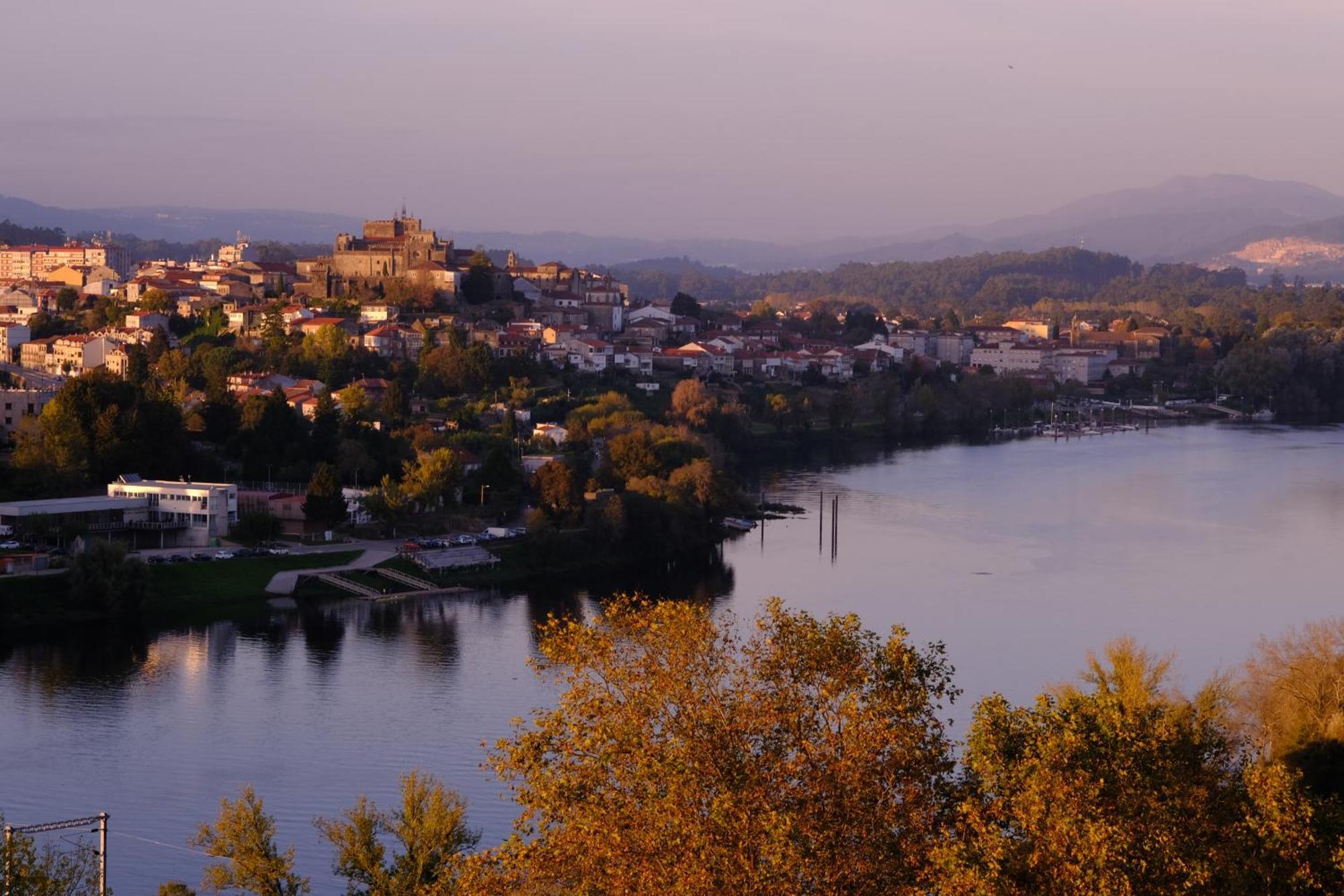 Casita A Estrenar En Finca Con Rio Proxima A Tui, Gondomar Y Portugal. 외부 사진